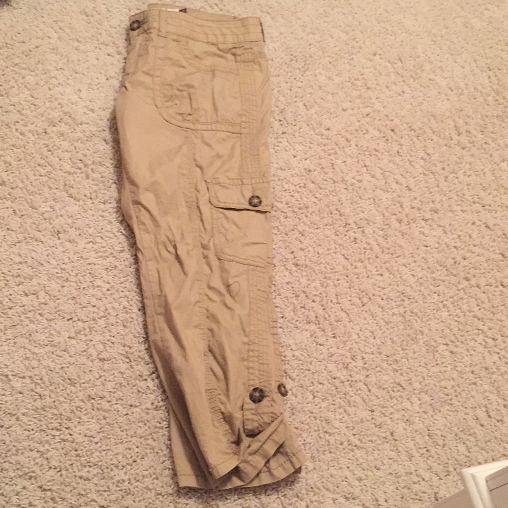 Khaki capris
